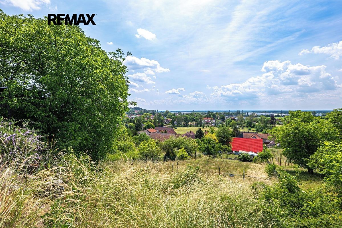 Pozemek — Všetaty - Přívory